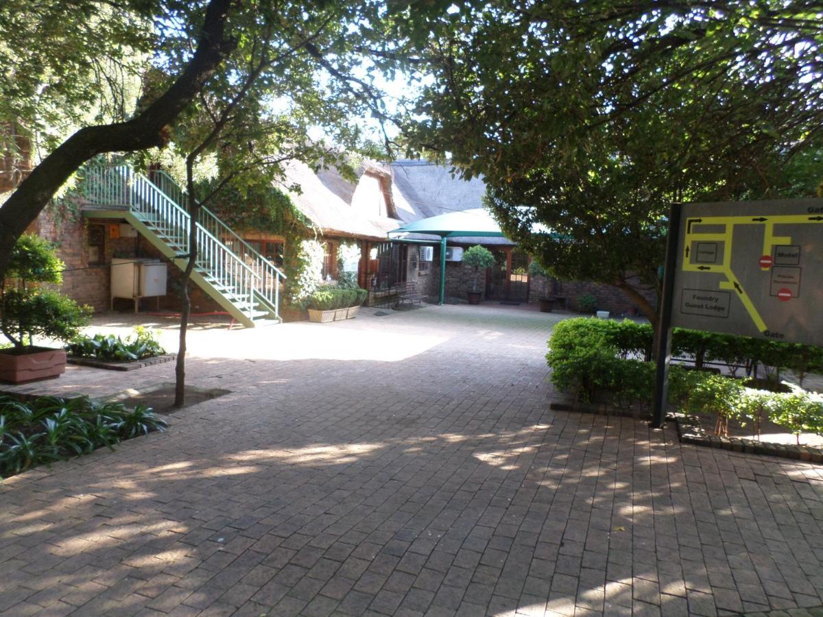 Foundry Guest Lodge Pretoria-Noord Extérieur photo